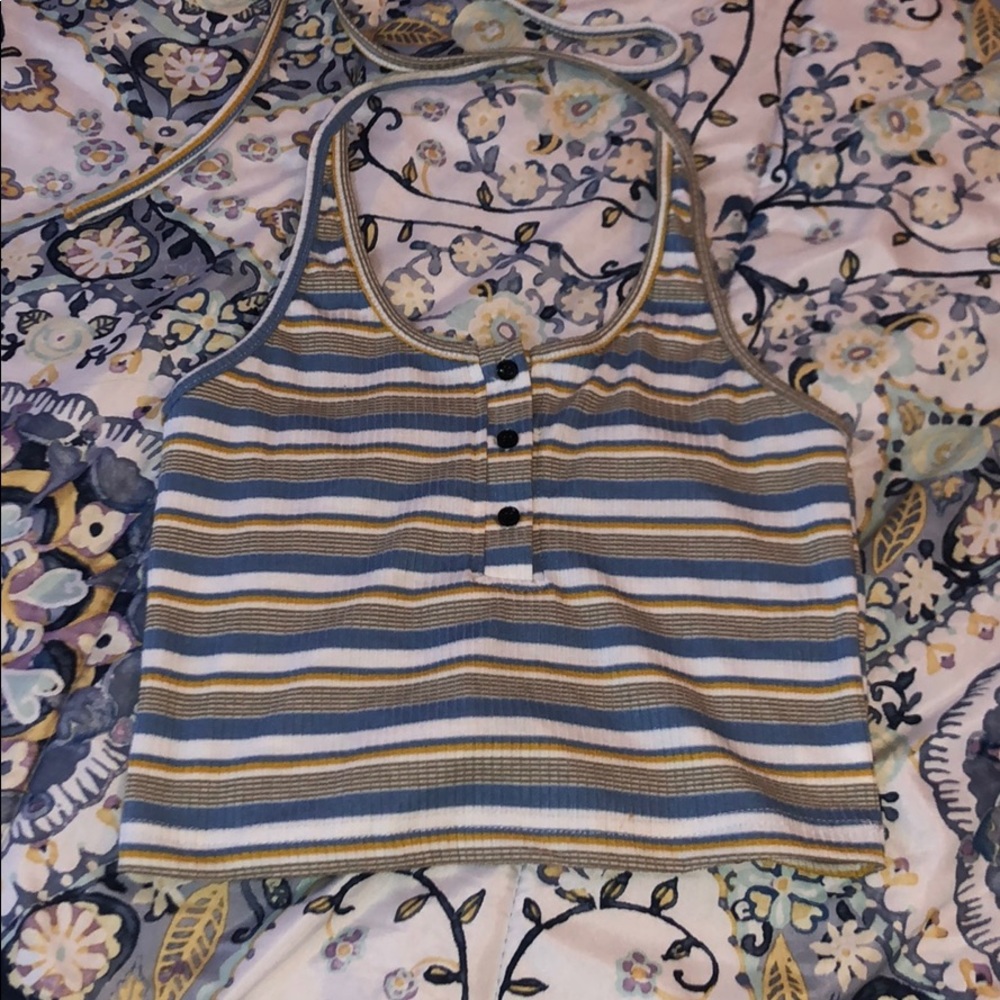 Tank top/ crop top.